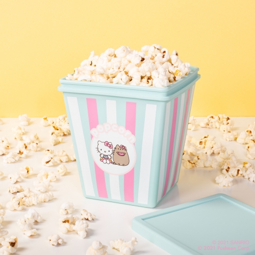 Hello Kitty x Pusheen popcorn maker