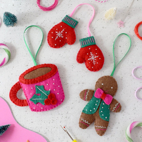 Christmas tree ornaments felt sewing kit