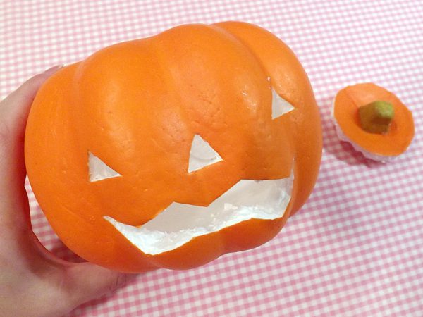 Gudetama Halloween Pumpkin DIY Tutorial