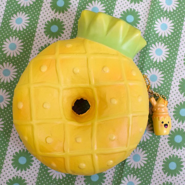 Creamiicandy Squishies pineapple donut