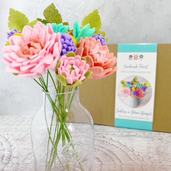 Dahlias in Bloom Bouquet Kit