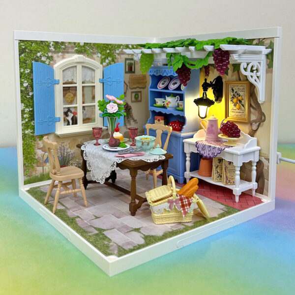 Rolife Super Creator Midsummer Dream Yard complete