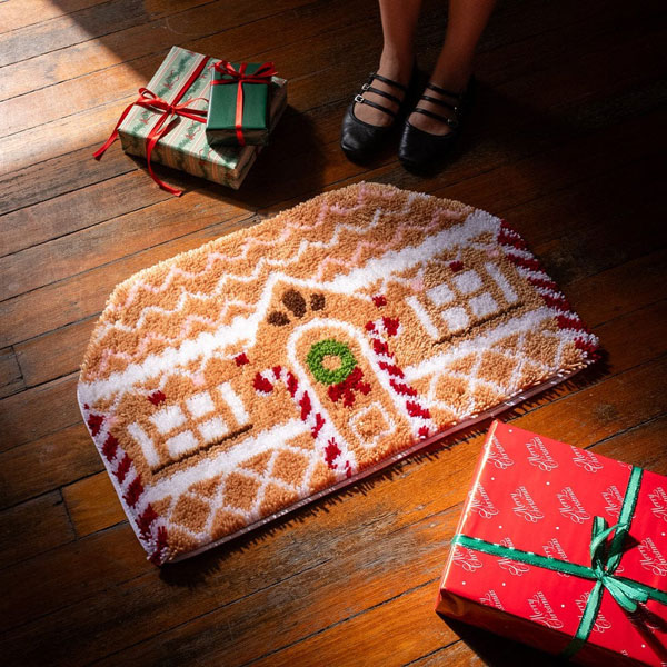 gingerbread house latch hook rug kit