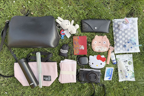 What’s in My Bag…for a Cherry Blossom Picnic