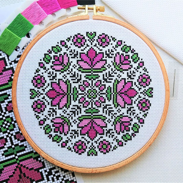 flower crafts - cross stitch pattern