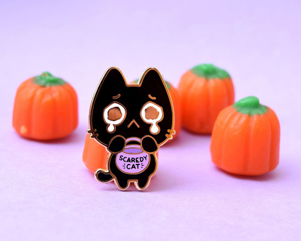 Kawaii Halloween Enamel Pins - scaredy cat