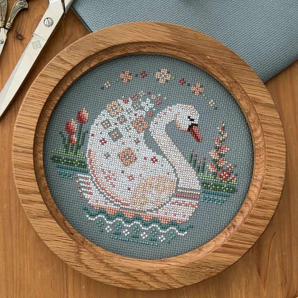 Swan in Flowers Cross Stitch Pattern