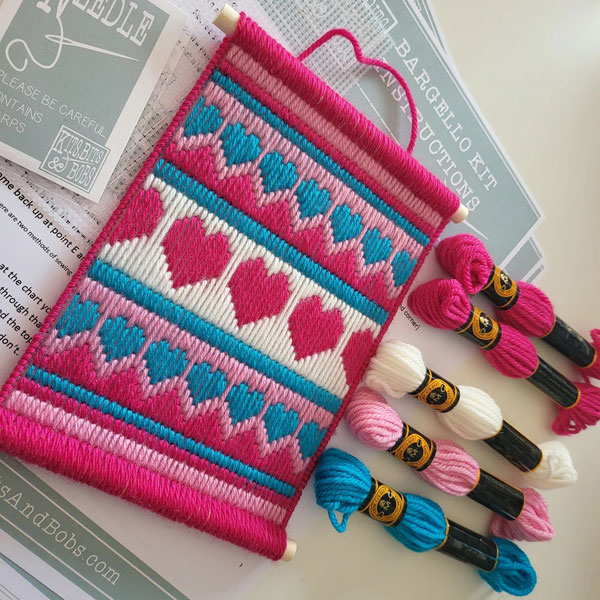 Heart pattern Bargello Kit