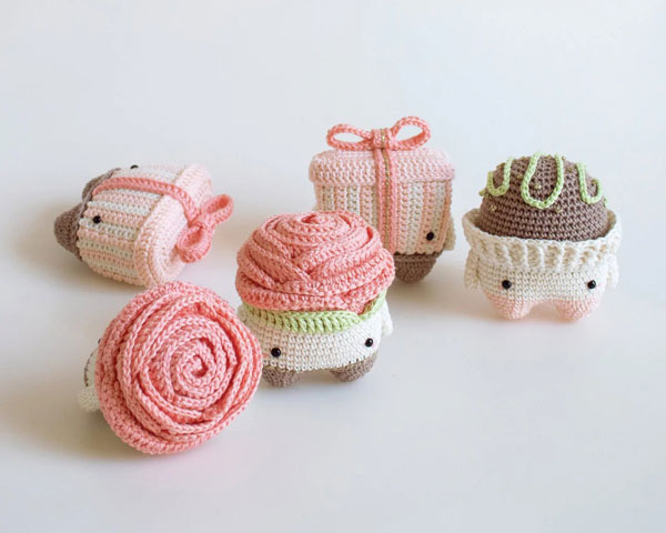 Valentine's Day cakes crochet patterns
