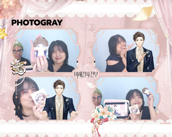 Tears of Themis photobooth