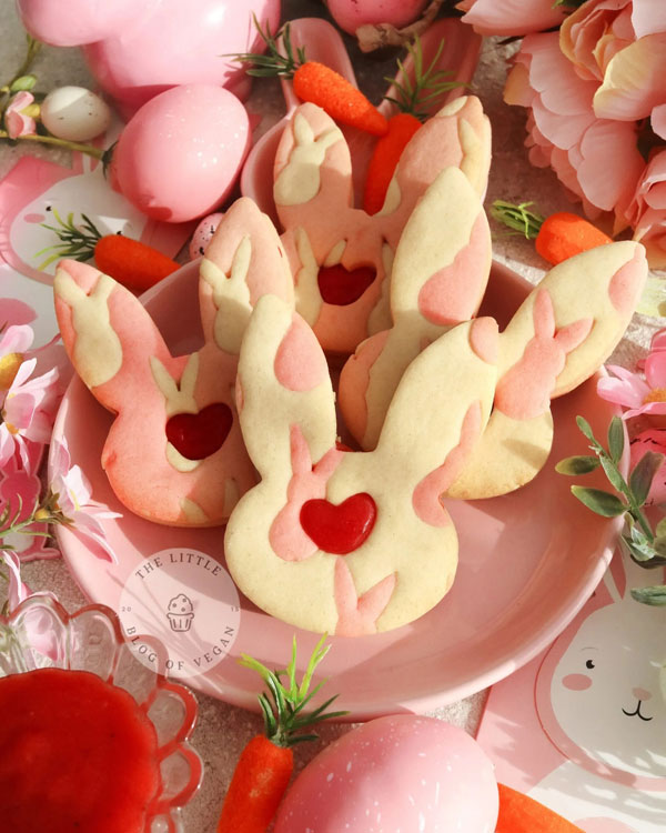 vegan Easter bunny linzer cookies