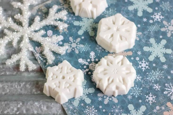 DIY winter snowflake soap