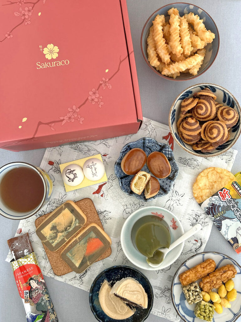 Sakuraco Japanese snack box