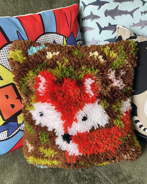 latch hook fox cushion