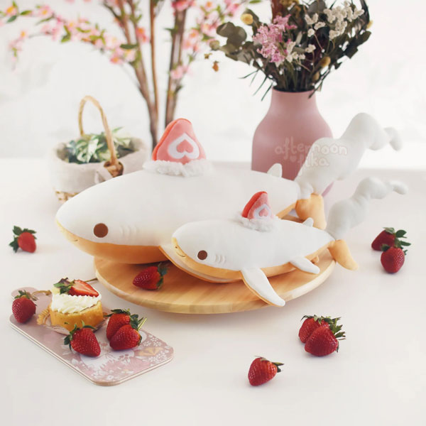 strawberry shortcake shark plush