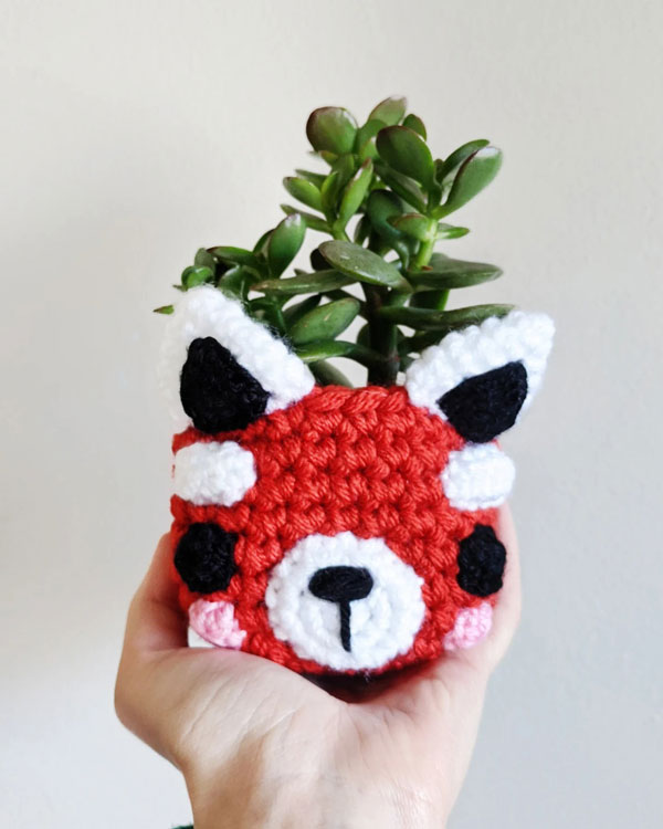 kawaii red panda mini planter crochet pattern